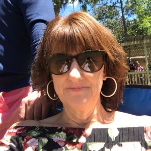 Meet your Posher, Annie